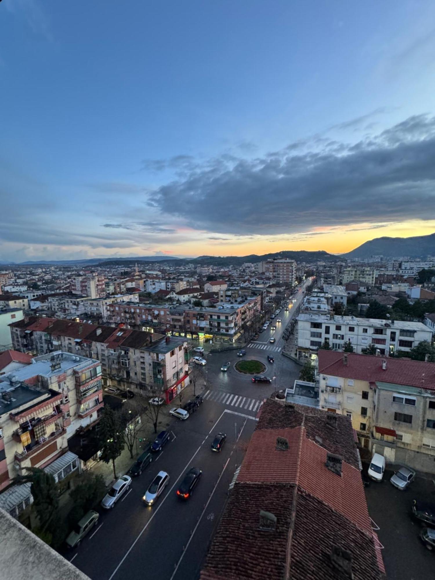 3 Bedrooms Apartment Shkodra Kültér fotó